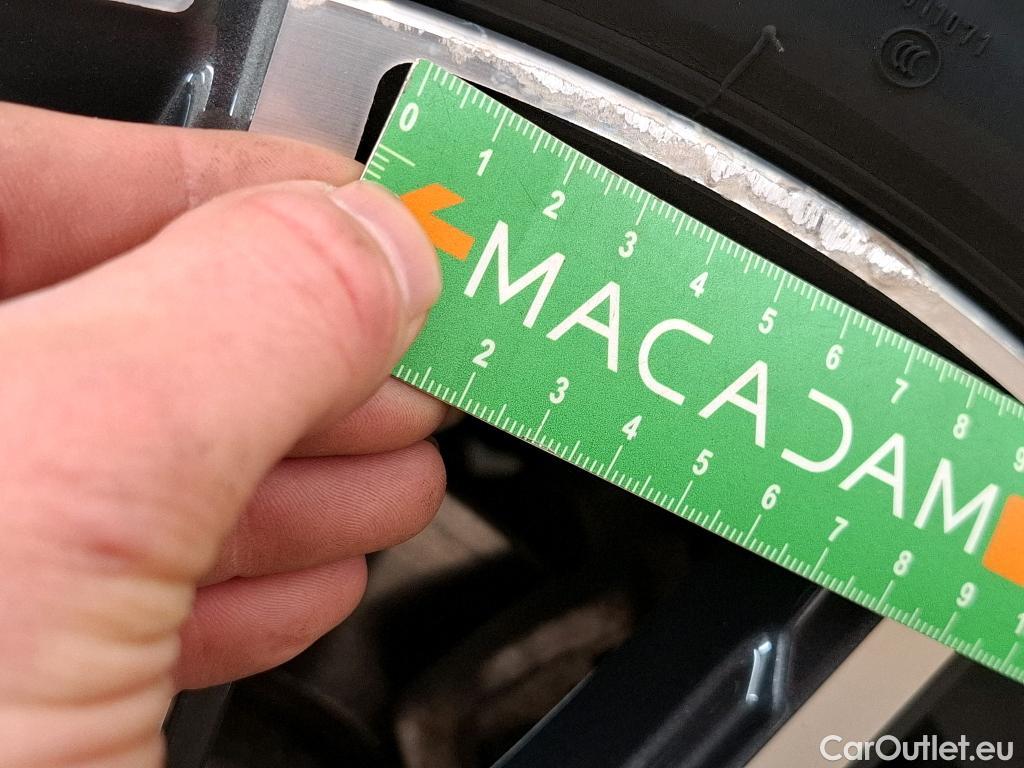  Bmw  Serie 3 BMW Série 3 Berline / 2018 / 4P / Berline 330e 292ch Edition Sport BVA8 Hybride #34