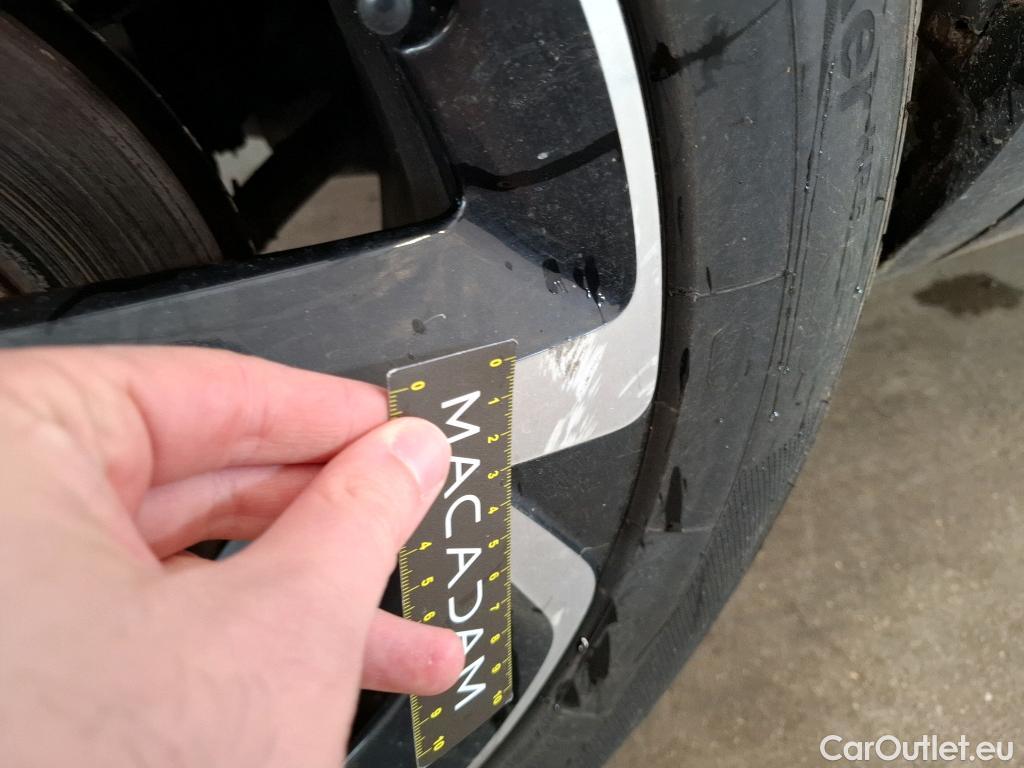  Citroen  C5 Aircross CITROEN  / 2018 / 5P / SUV Hybrid 225 ë-EAT8 Shine #54