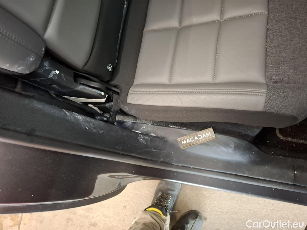  Citroen  C5 Aircross CITROEN  / 2018 / 5P / SUV Hybrid 225 ë-EAT8 Shine #31