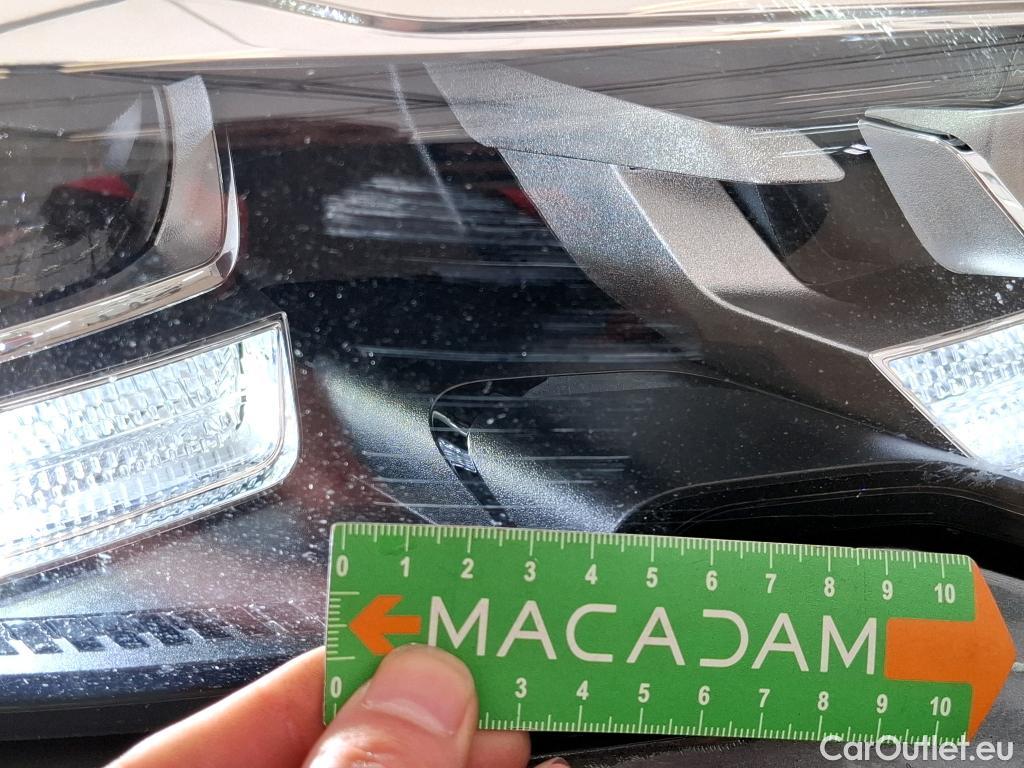  Bmw  Serie 3 BMW Série 3 Berline / 2018 / 4P / Berline 330e 292ch Edition Sport BVA8 Hybride #49