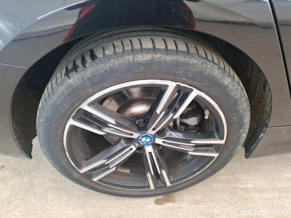  Bmw  Serie 3 Série 3 Touring 330 e M Sport 2.0 290CV BVA8 E6d #105