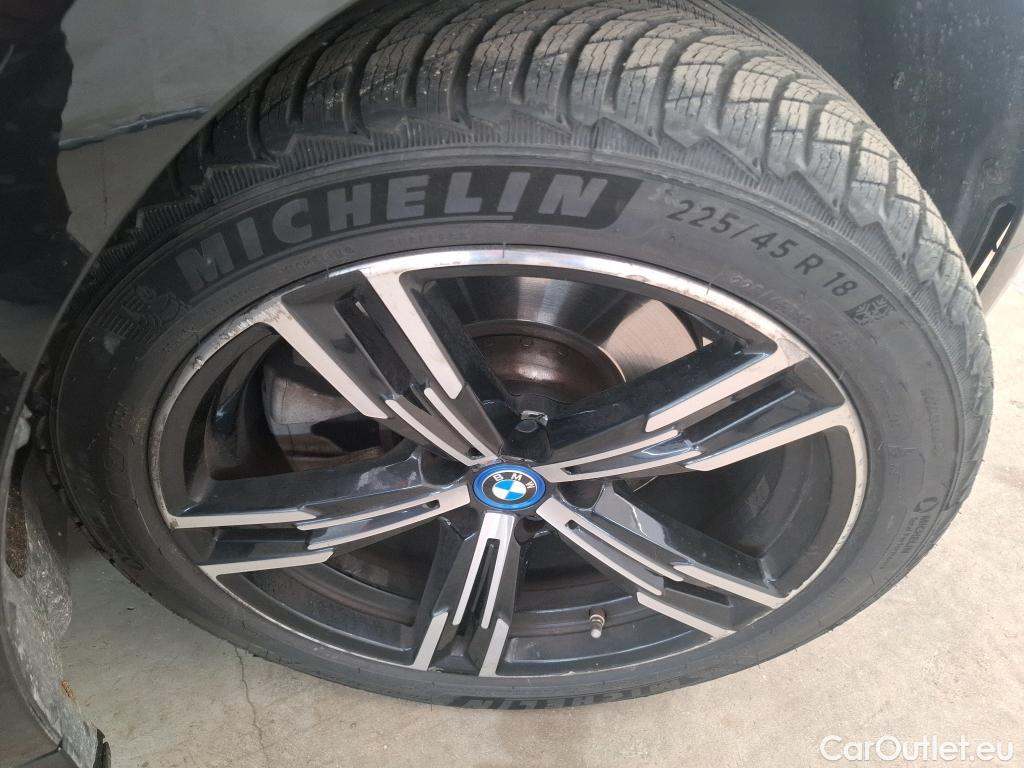  Bmw  Serie 3 Série 3 Touring 330 e M Sport 2.0 290CV BVA8 E6d #31