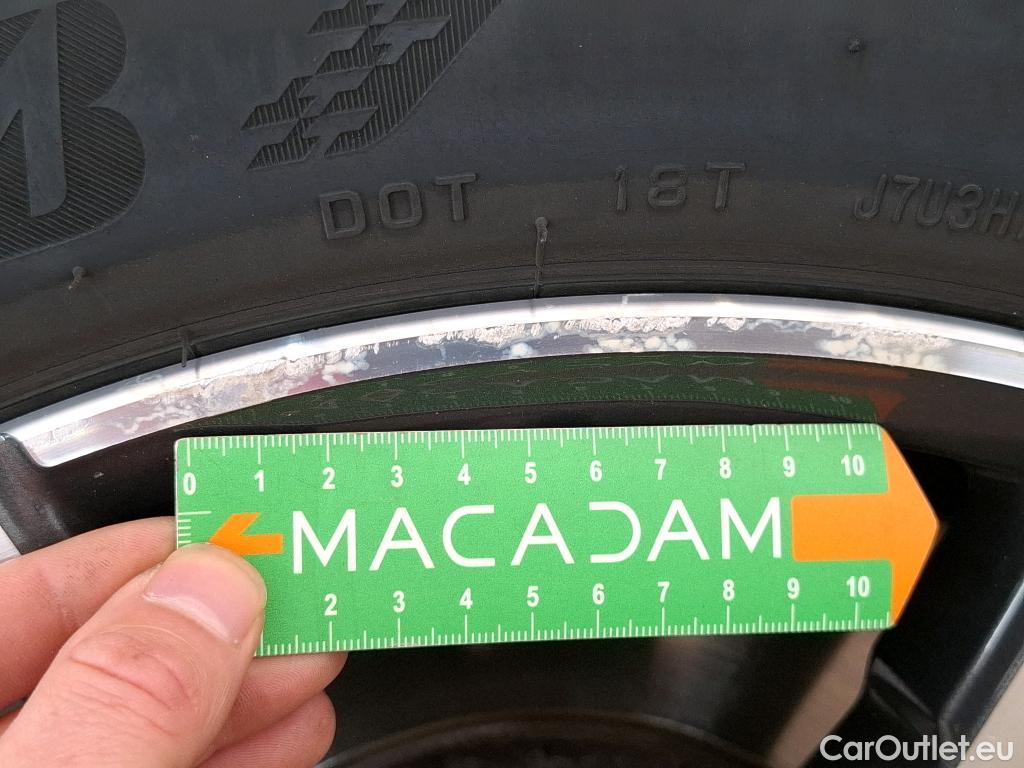  Bmw  Serie 3 BMW Série 3 Berline / 2018 / 4P / Berline 330e 292ch Edition Sport BVA8 Hybride #35