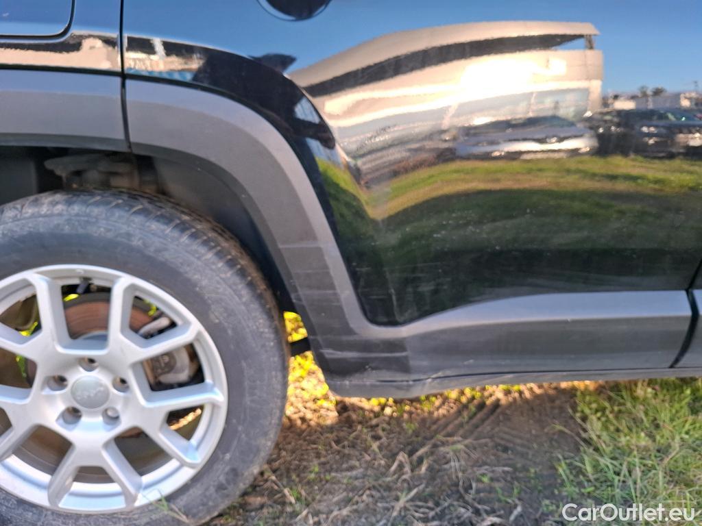  Jeep  Patriot JEEP Renegade / 2018 / 5P / SUV 1.5 MHEV Turbo T4 130 Limited #3