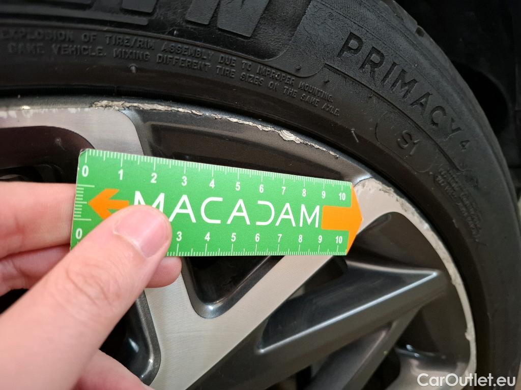  Hyundai  Konna Kona Executive Hybrid 2WD 1.6 GDI 140CV BVA6 E6d #24