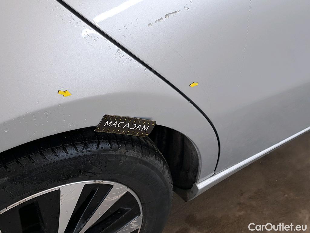  Mercedes  A-Klasse Classe A Compact  2018  5P  Berline A 250 e Business Line 8GDCT
 #5