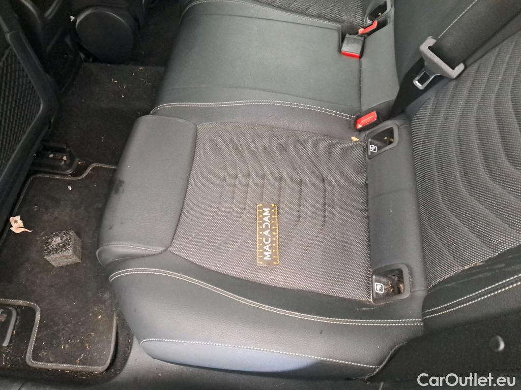  Mercedes  A-Klasse Classe A Compact  2018  5P  Berline A 250 e Business Line 8GDCT
 #35