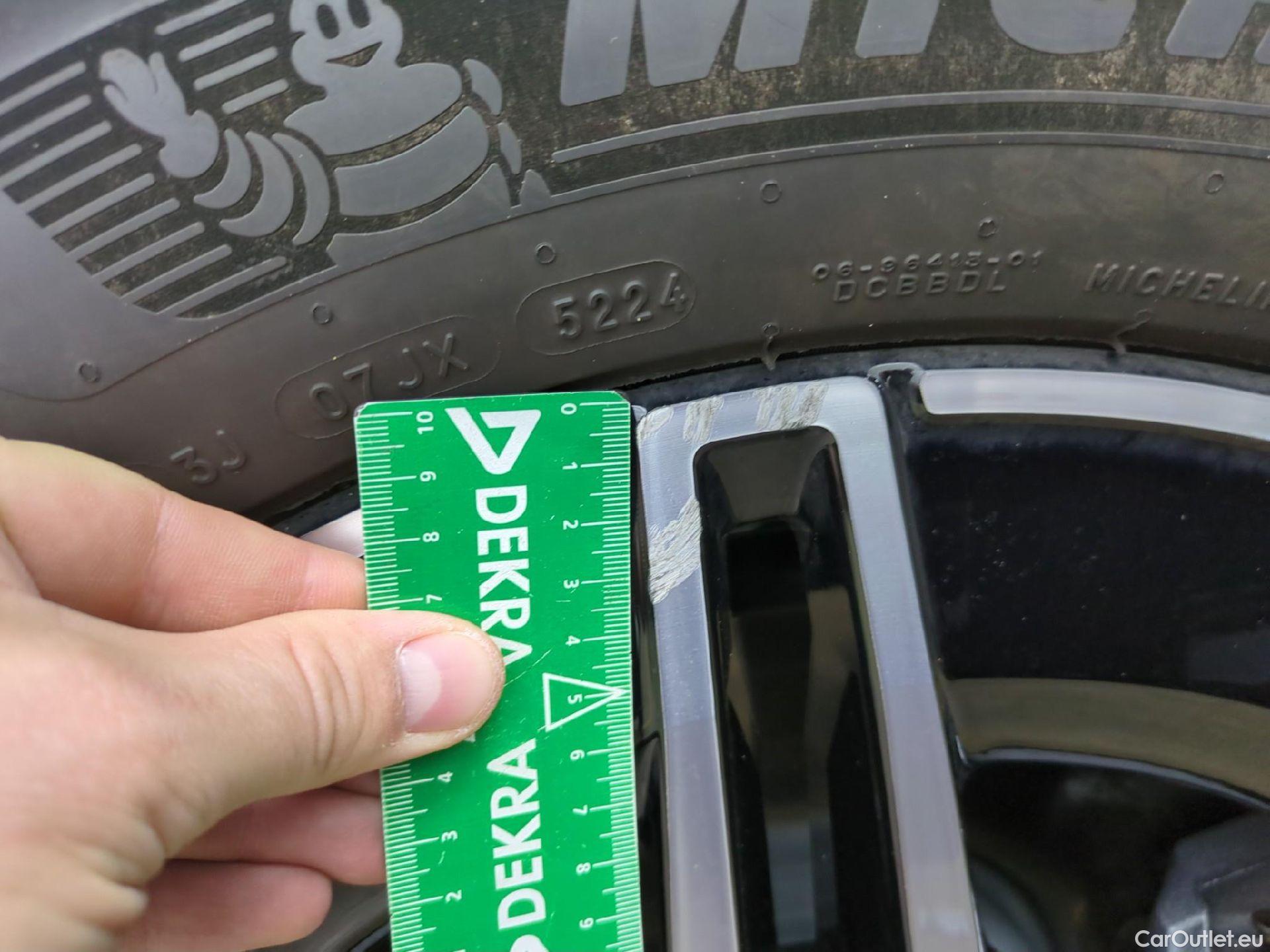  Mercedes  EQA MERCEDES-BENZ  / 2021 / 5P / SUV  250+ AMG Line #5