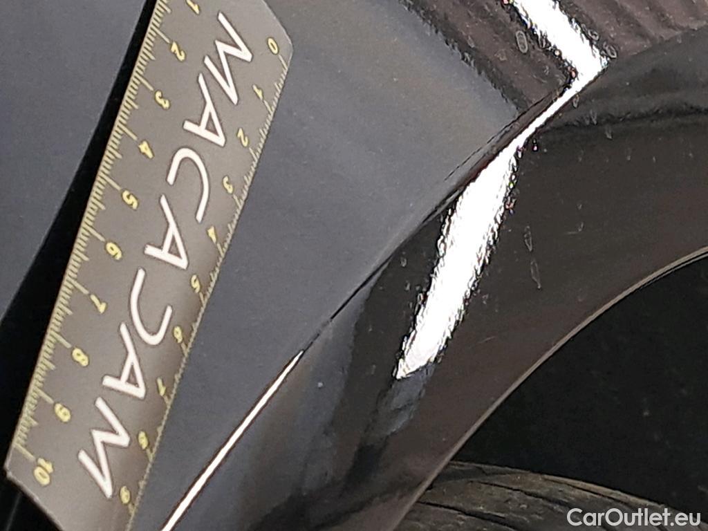  Mercedes  A-Klasse MERCEDES-BENZ Classe A Compact / 2018 / 5P / Berline A 250 e Business Line 8G-DCT #2