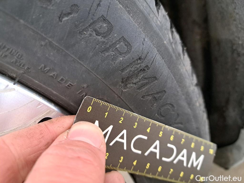  Mercedes  A-Klasse Classe A Compact  2018  5P  Berline A 250 e Business Line 8GDCT
 #12