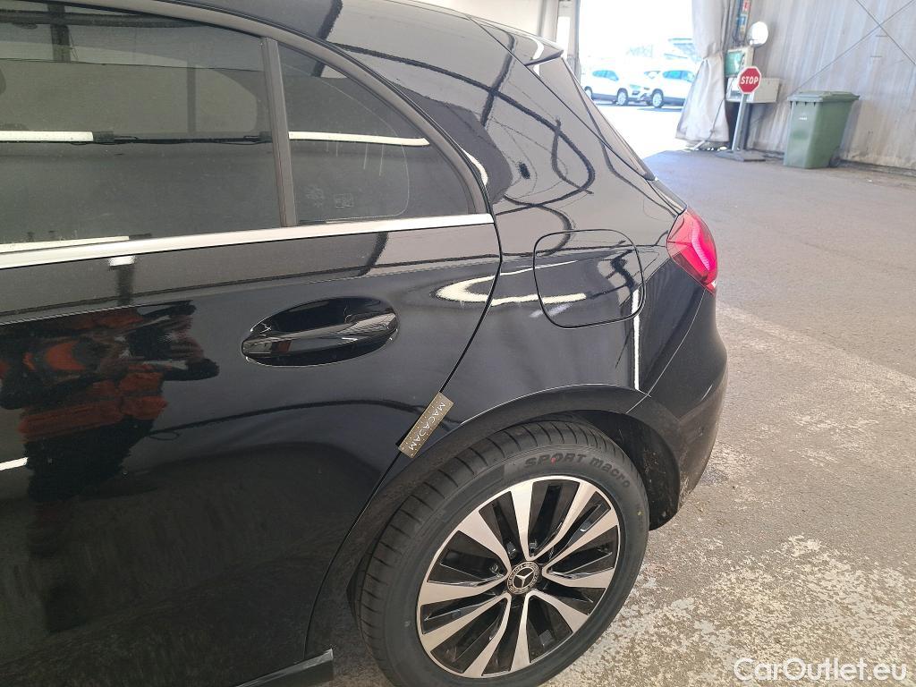  Mercedes  A-Klasse MERCEDES-BENZ Classe A Compact / 2018 / 5P / Berline A 250 e Business Line 8G-DCT #1