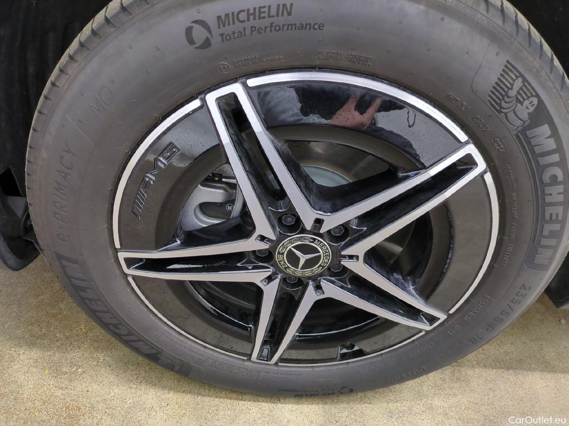  Mercedes  EQA MERCEDES-BENZ  / 2021 / 5P / SUV  250+ AMG Line #8