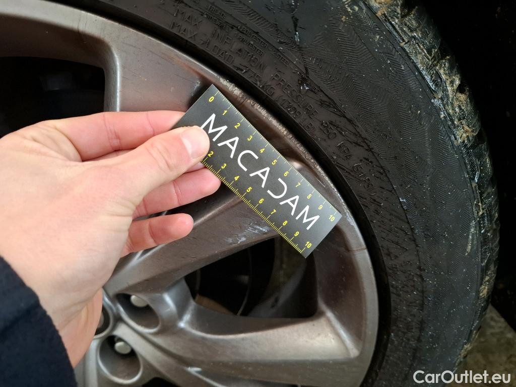  Mazda  CX-30 MAZDA  / 2019 / 5P / Crossover 2.0L Skyactiv-G M Hybrid Sportline BVA6 #37