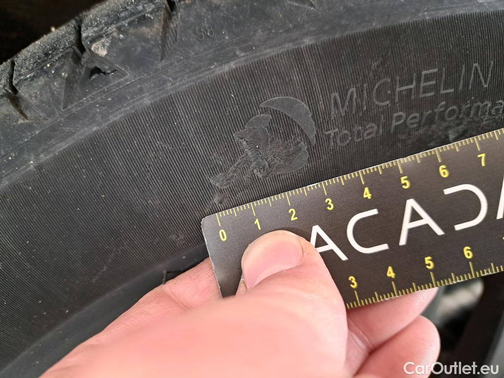  Mercedes  A-Klasse Classe A Compact  2018  5P  Berline A 250 e Business Line 8GDCT
 #10