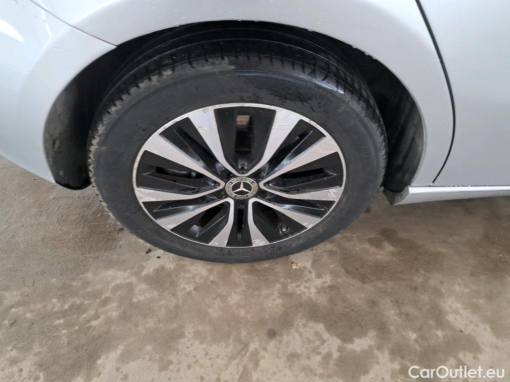  Mercedes  A-Klasse Classe A Compact  2018  5P  Berline A 250 e Business Line 8GDCT
 #19