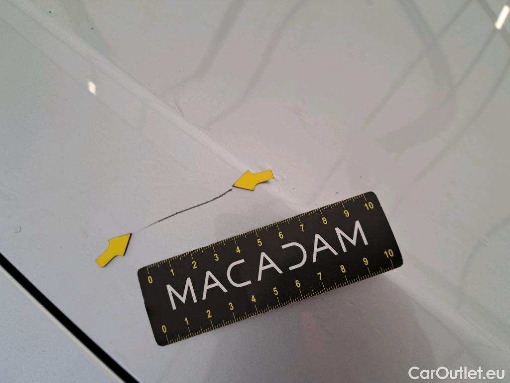  Mercedes  A-Klasse Classe A Compact  2018  5P  Berline A 250 e Business Line 8GDCT
 #40