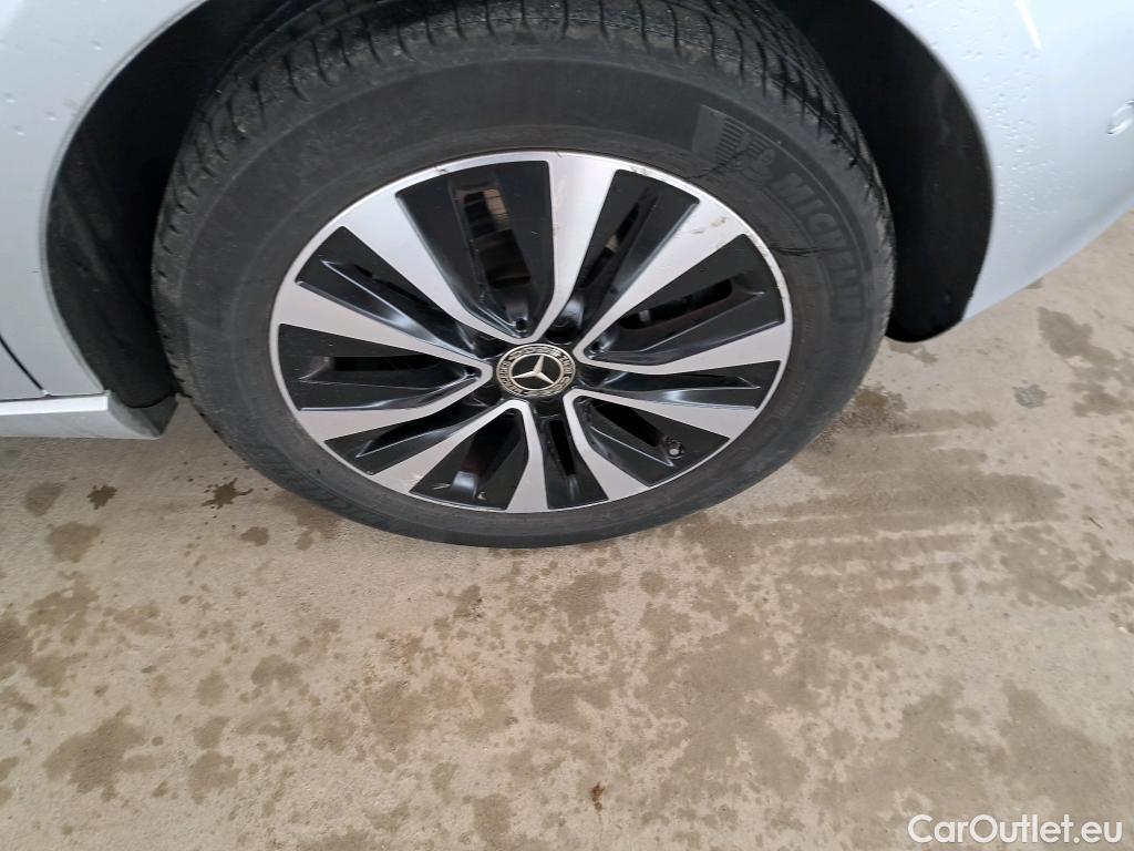  Mercedes  A-Klasse Classe A Compact  2018  5P  Berline A 250 e Business Line 8GDCT
 #16