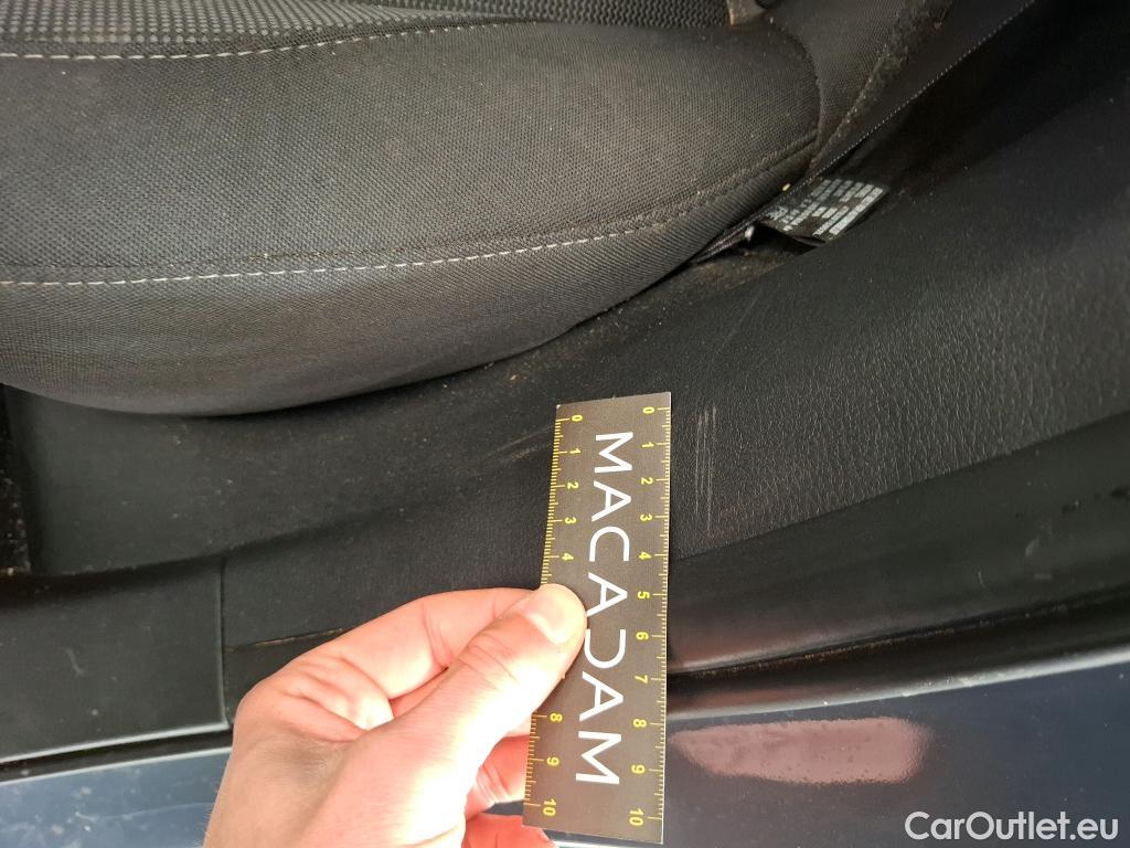  Mazda  CX-30 MAZDA  / 2019 / 5P / Crossover 2.0L Skyactiv-G M Hybrid Sportline BVA6 #25