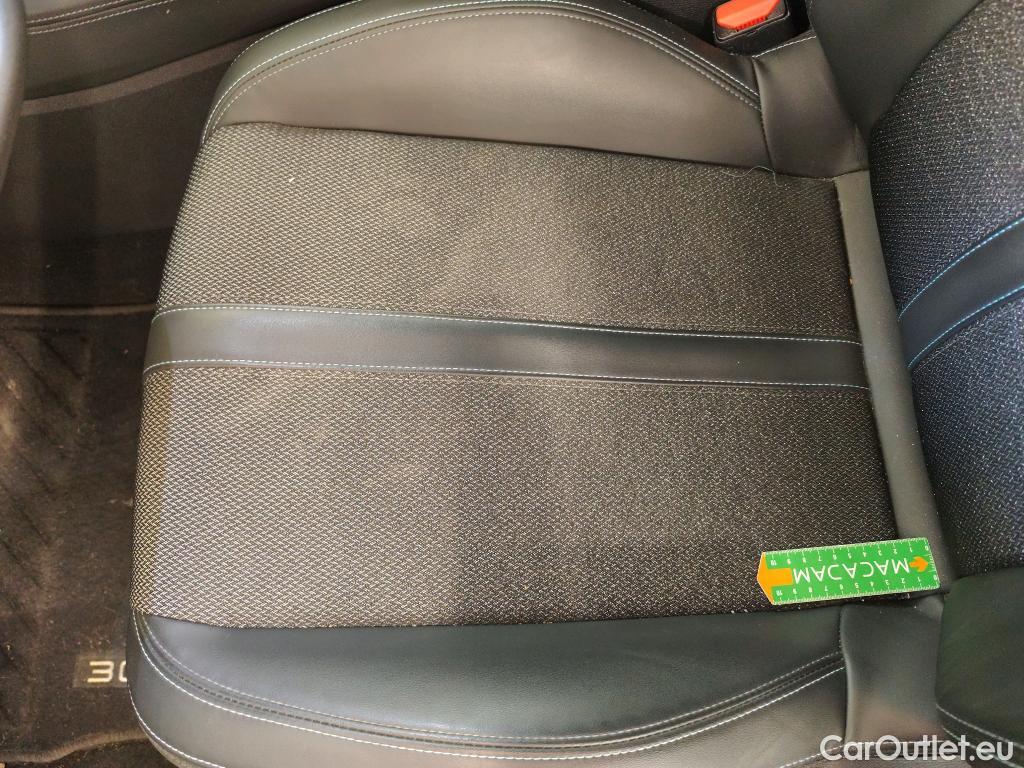  Peugeot  308 PEUGEOT  / 2021 / 5P / Berline PHEV 180 E-EAT8 ALLURE PACK #9