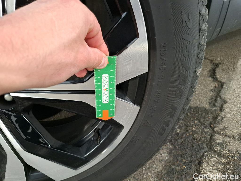  Renault  Arkana  Techno 1.6 E-TECH Hybrid 145CV BVA6 6E #6