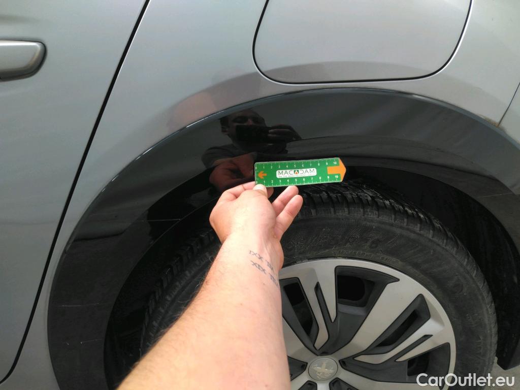  Peugeot  208  (e-) Active Business 50kWh BVA #24