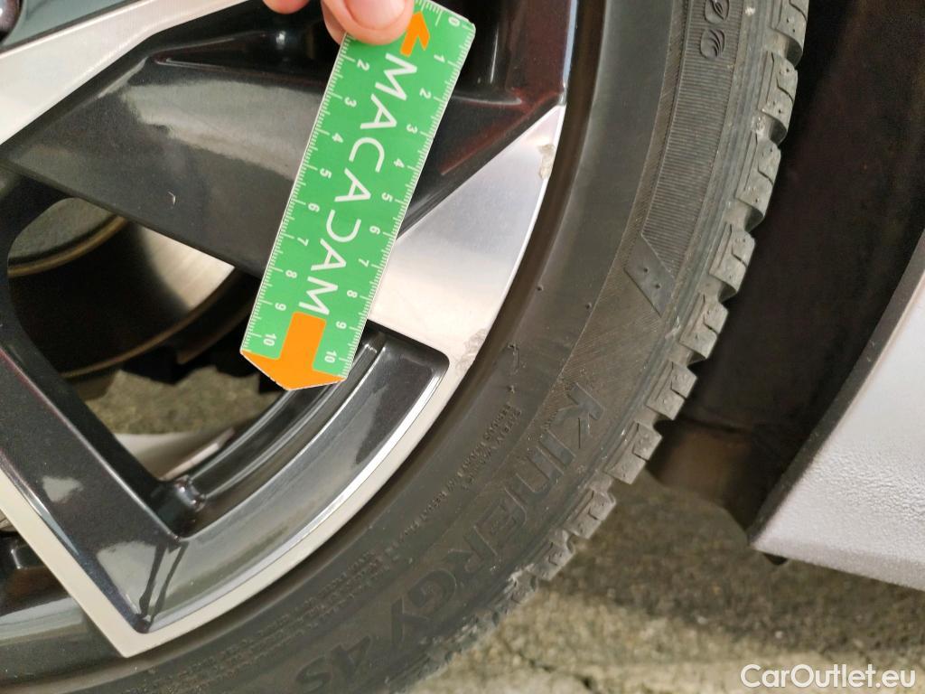  Peugeot  308 PEUGEOT  / 2021 / 5P / Berline PHEV 180 E-EAT8 ALLURE PACK #12