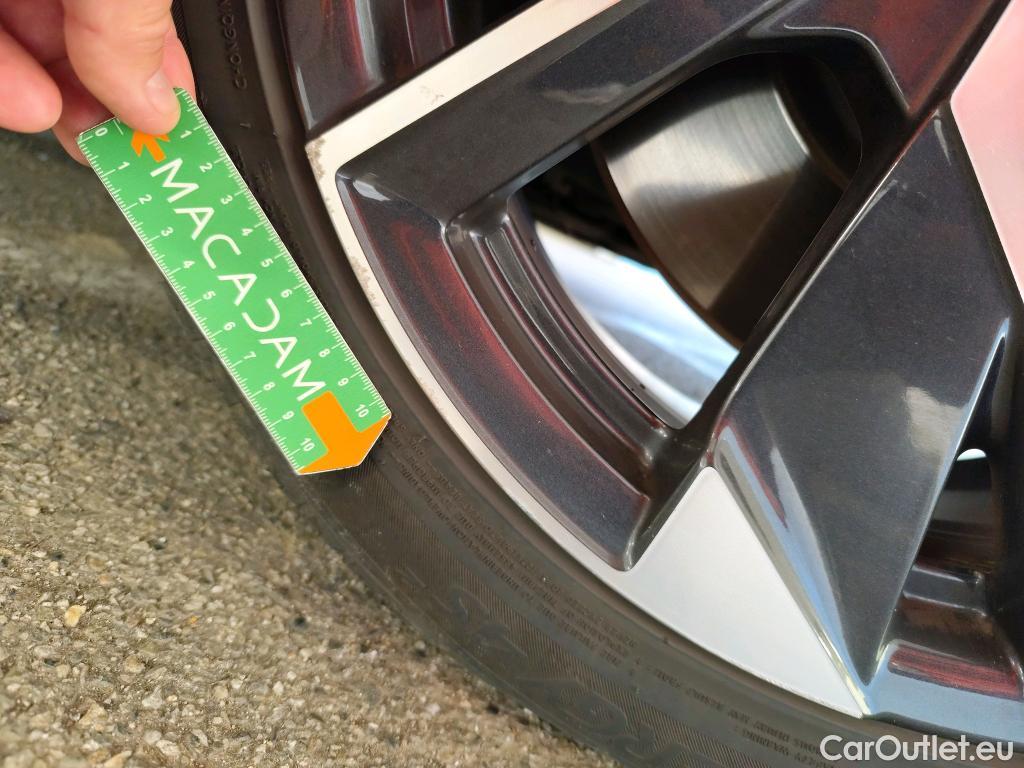  Peugeot  308 PEUGEOT  / 2021 / 5P / Berline PHEV 180 E-EAT8 ALLURE PACK #8