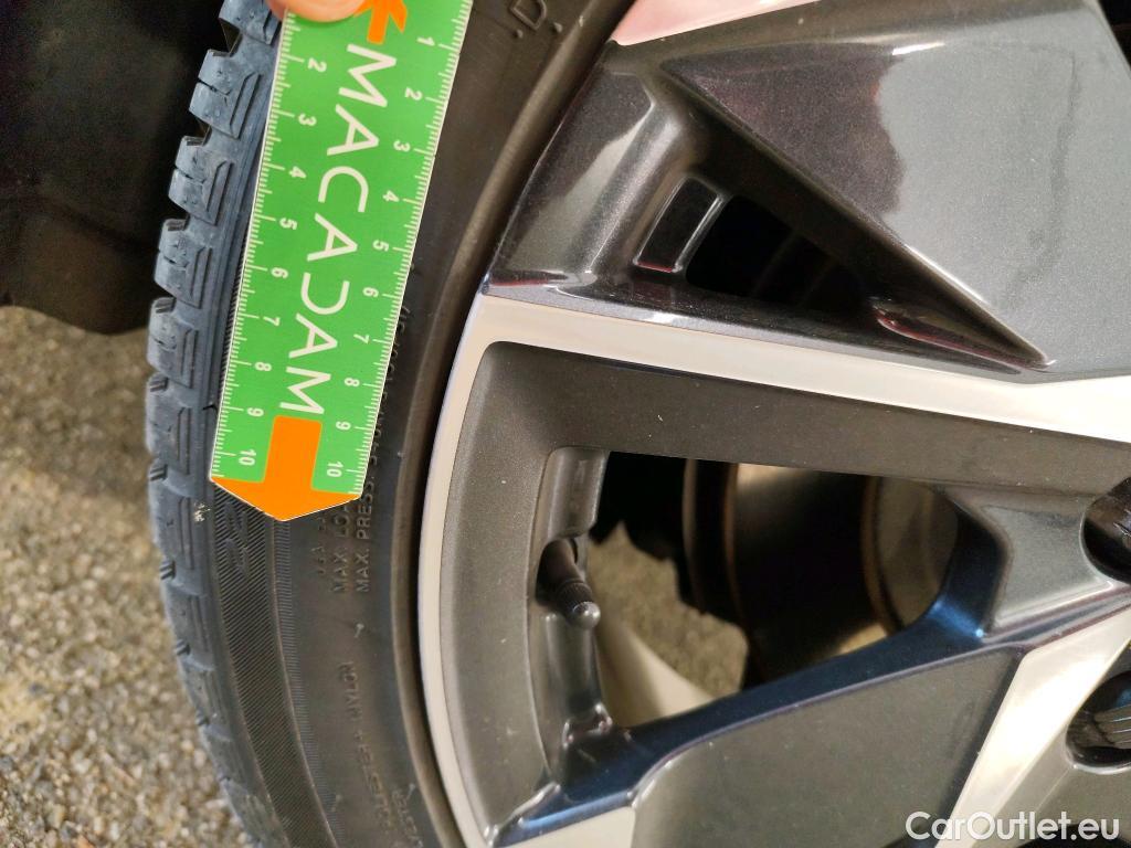  Peugeot  308 PEUGEOT  / 2021 / 5P / Berline PHEV 180 E-EAT8 ALLURE PACK #16