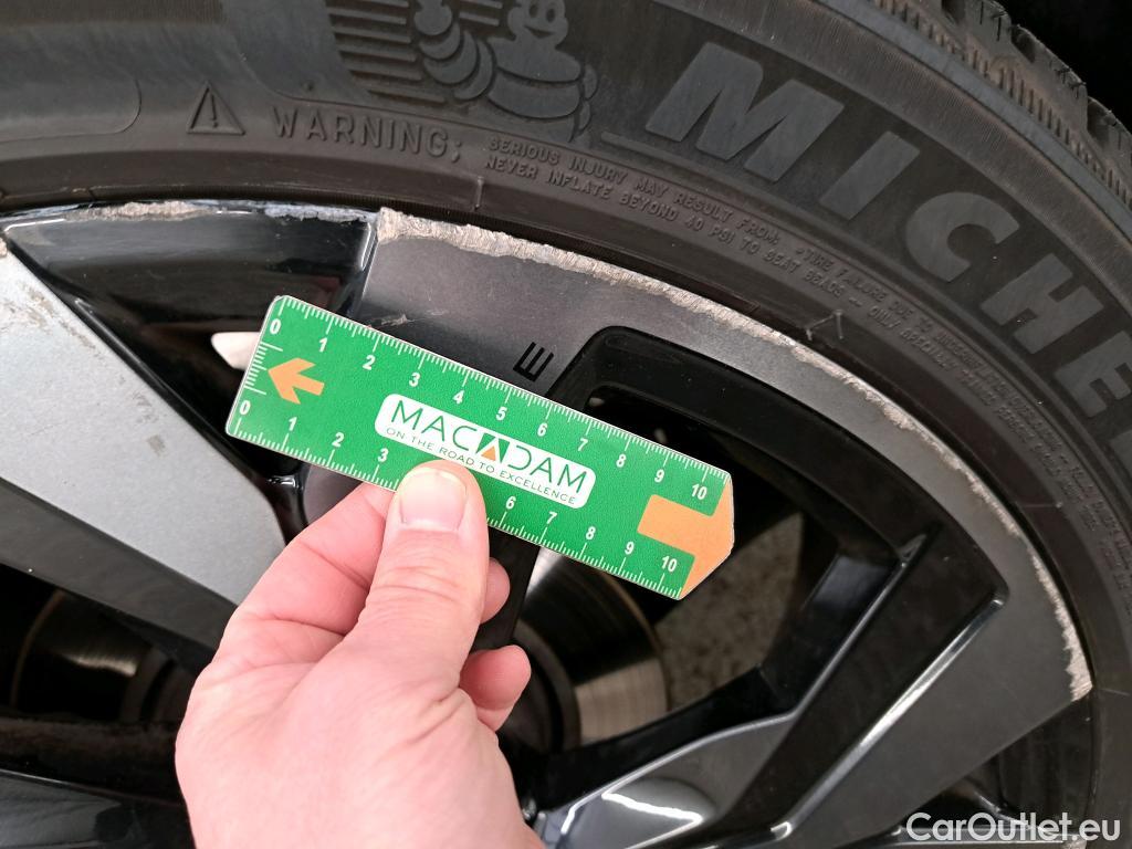  Renault  Austral RENAULT  / 2022 / 5P / Crossover TECHNO ESPRIT ALPINE MILD HYBRID 160 #4