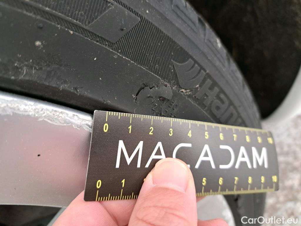  Tesla  Model 3 TESLA  / 2018 / 4P / Berline Grande Autonomie #4