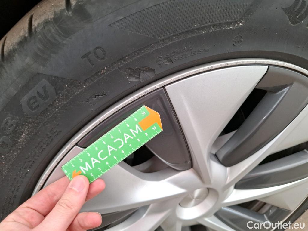  Tesla  Model Y TESLA   2020  5P  SUV Grand Autonomie Dual Motor AWD #25