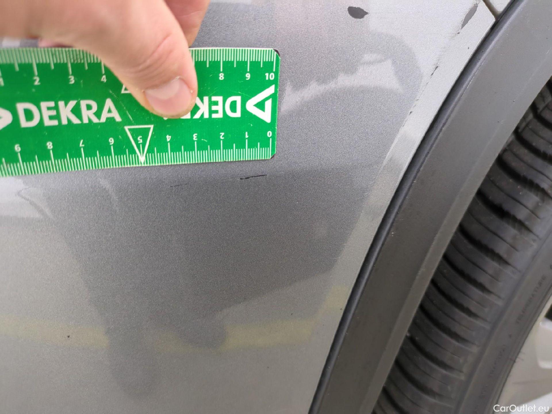  Land Rover  Discovery SUZUKI Vitara / 2015 / 5P / SUV 1.5 Dualjet hybrid PRIVILEGE AT #4