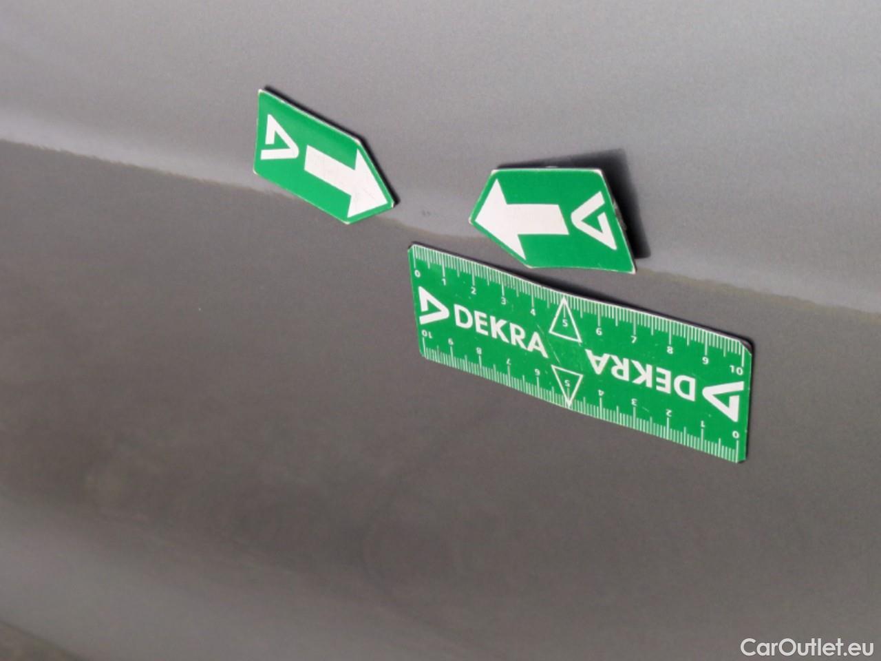  Land Rover  Discovery SUZUKI Vitara / 2015 / 5P / SUV 1.5 Dualjet hybrid PRIVILEGE AT #9