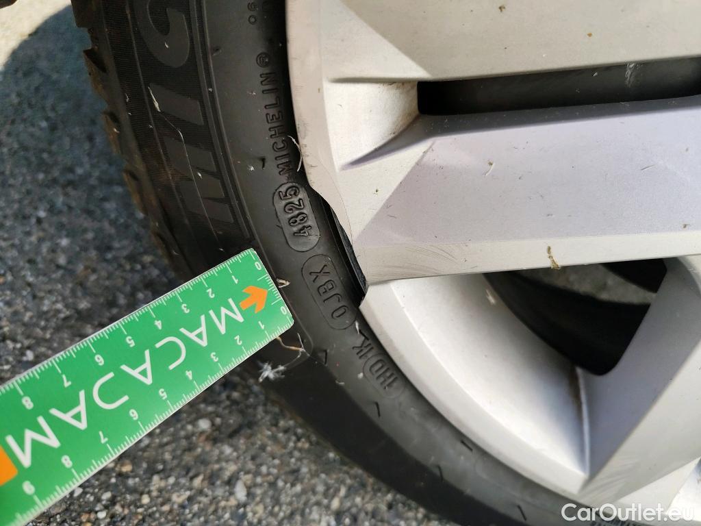  Renault  Clio  V Business 1.6 E-TECH Hybrid 140CV BVA6 E6d #10