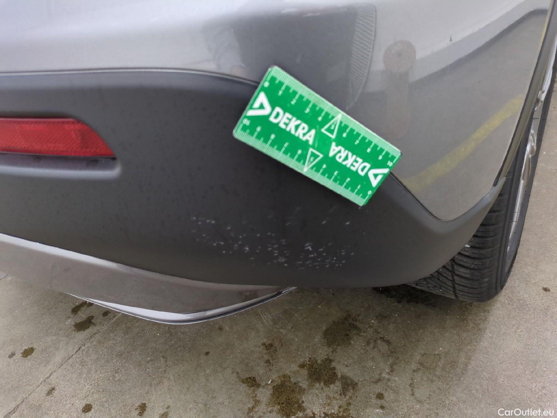  Land Rover  Discovery SUZUKI Vitara / 2015 / 5P / SUV 1.5 Dualjet hybrid PRIVILEGE AT #7