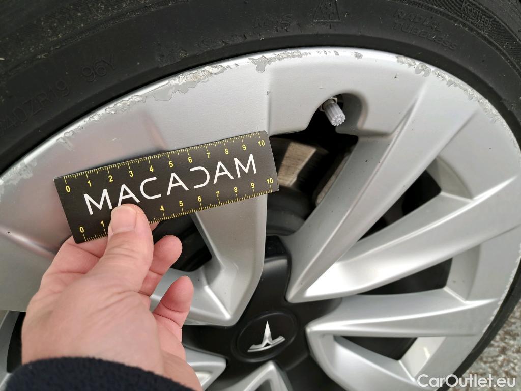  Tesla  Model 3 TESLA  / 2018 / 4P / Berline Grande Autonomie #18