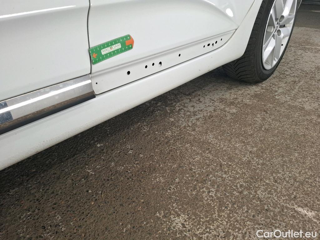  Renault  Clio  V Business 1.6 E-TECH Hybrid 140CV BVA6 E6d #21