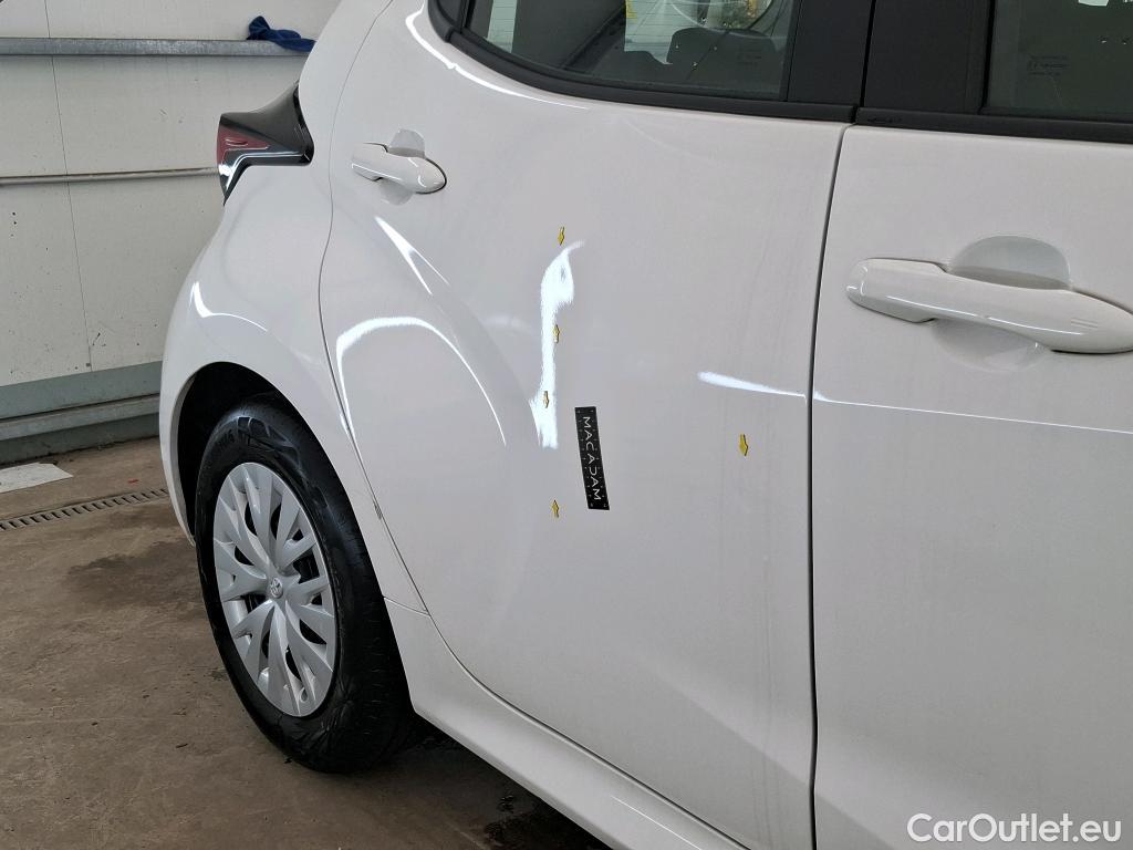  Toyota  Yaris TOYOTA  Hybride / 2019 / 5P / Berline Hybride 116h Dynamic Business Beyond Zer #32