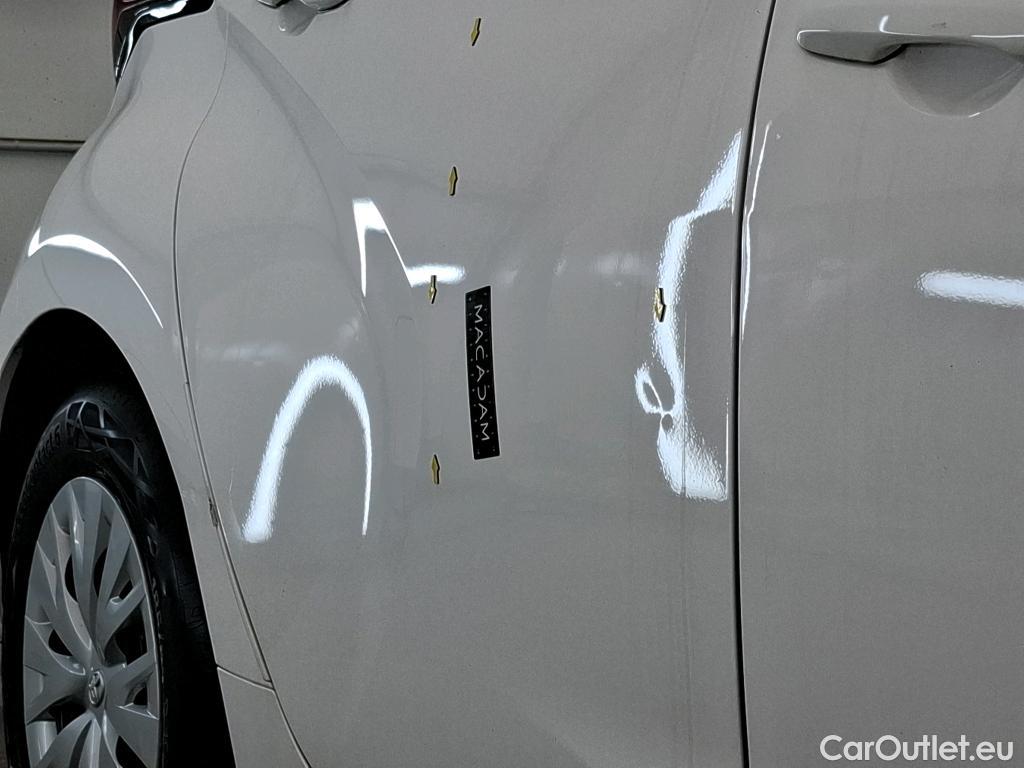  Toyota  Yaris TOYOTA  Hybride / 2019 / 5P / Berline Hybride 116h Dynamic Business Beyond Zer #35