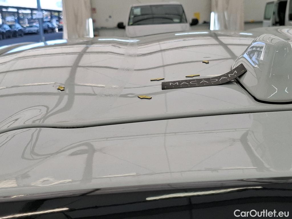  Toyota  Yaris TOYOTA  Hybride / 2019 / 5P / Berline Hybride 116h Dynamic Business Beyond Zer #4