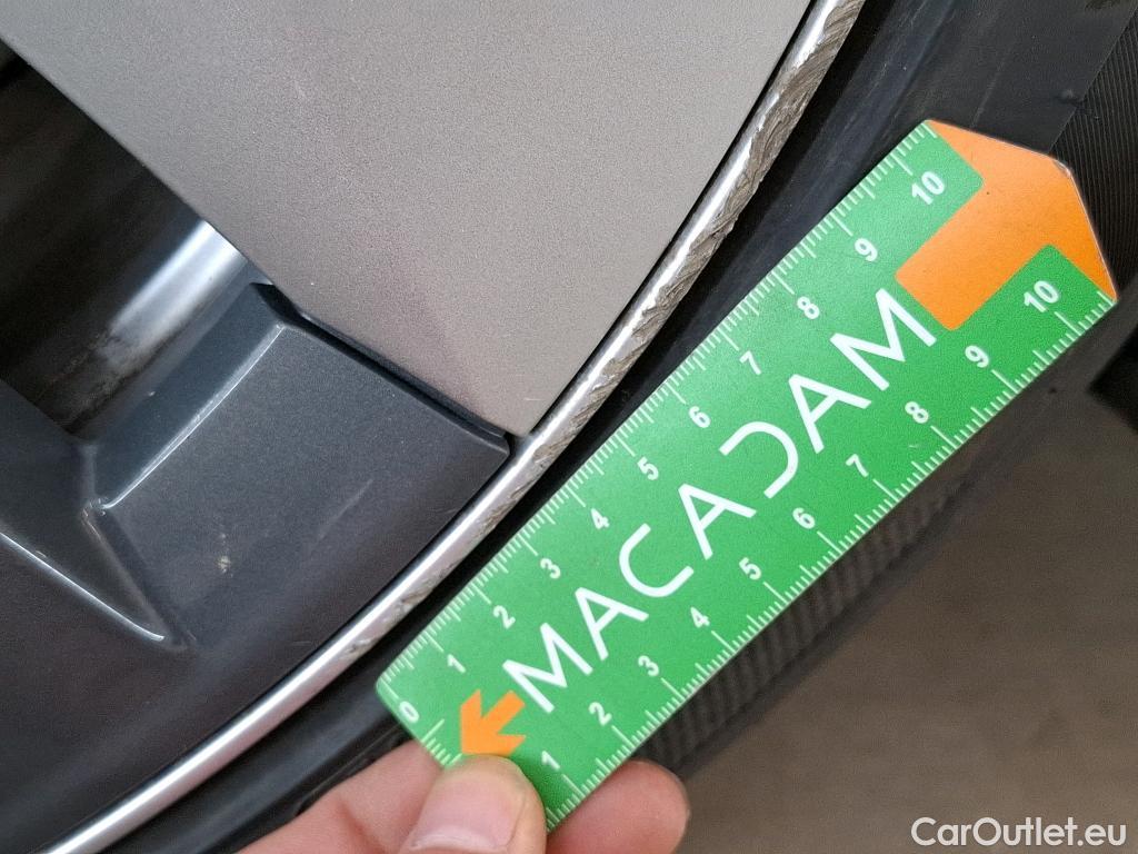  Tesla  Model Y TESLA  / 2021 / 5P / SUV RWD #6