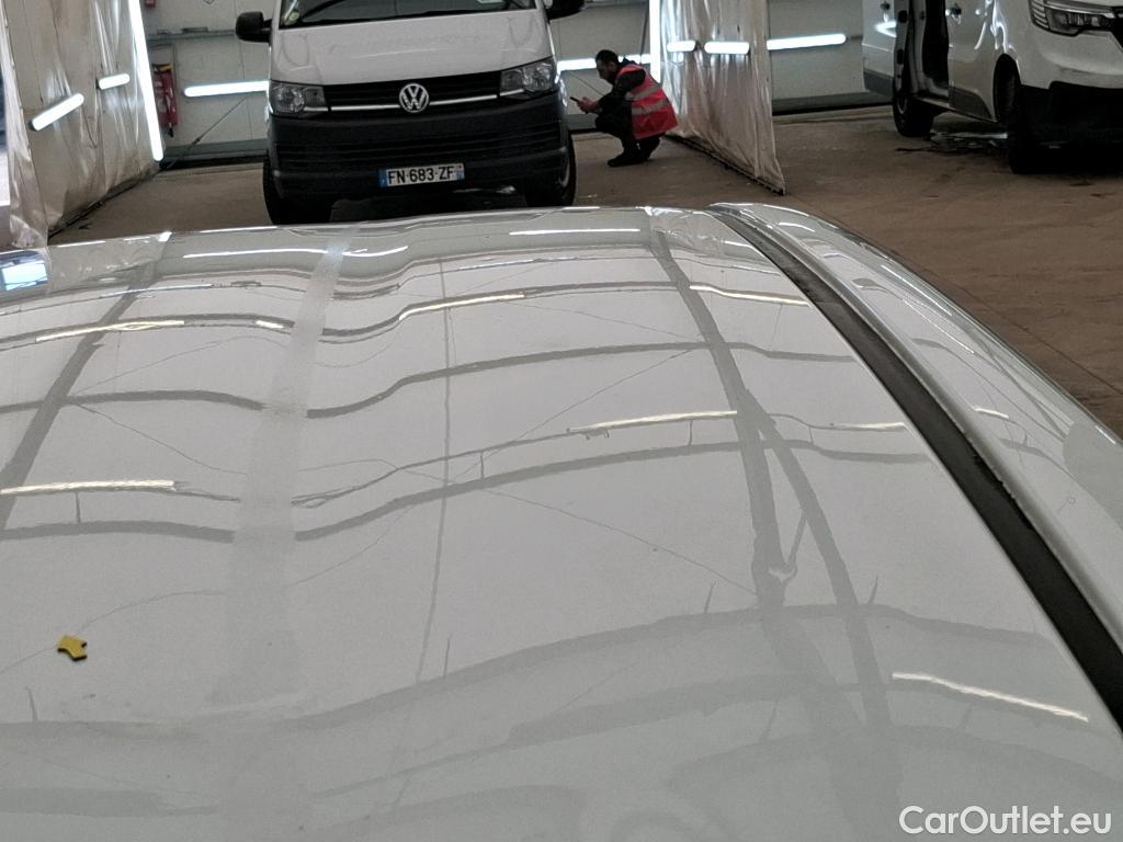  Toyota  Yaris TOYOTA  Hybride / 2019 / 5P / Berline Hybride 116h Dynamic Business Beyond Zer #17