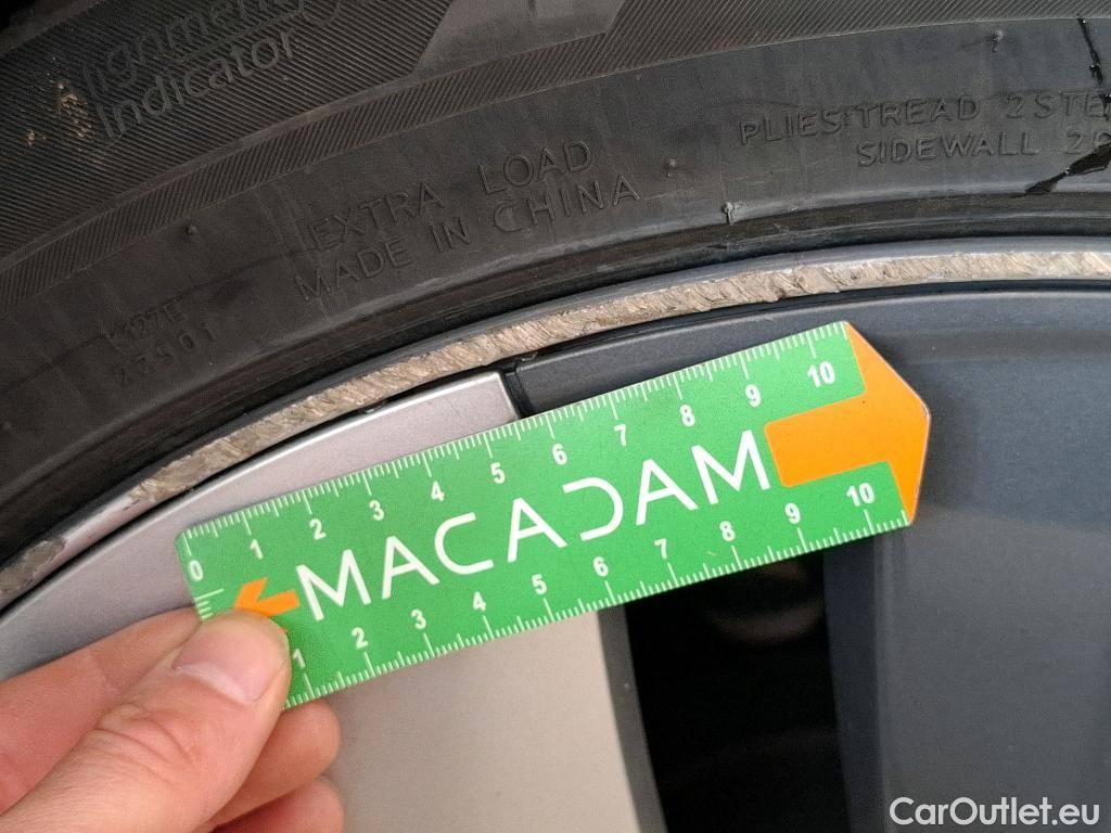  Tesla  Model Y TESLA  / 2021 / 5P / SUV RWD #8