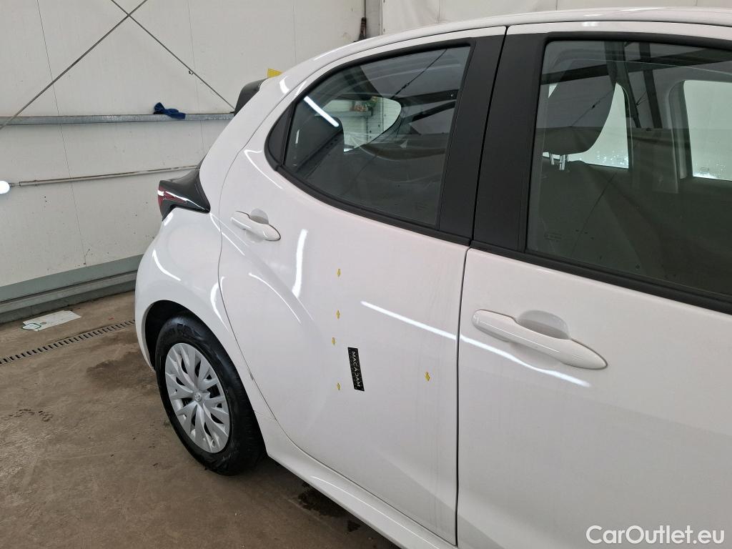  Toyota  Yaris TOYOTA  Hybride / 2019 / 5P / Berline Hybride 116h Dynamic Business Beyond Zer #31