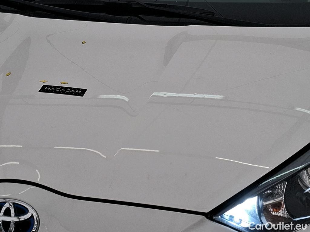  Toyota  Yaris TOYOTA  Hybride / 2019 / 5P / Berline Hybride 116h Dynamic Business Beyond Zer #30