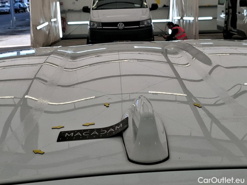  Toyota  Yaris TOYOTA  Hybride / 2019 / 5P / Berline Hybride 116h Dynamic Business Beyond Zer #10