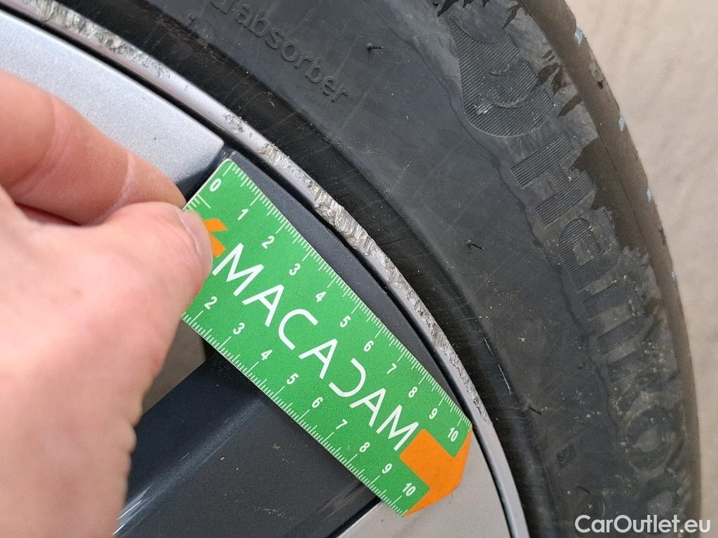  Tesla  Model Y TESLA  / 2021 / 5P / SUV RWD #11