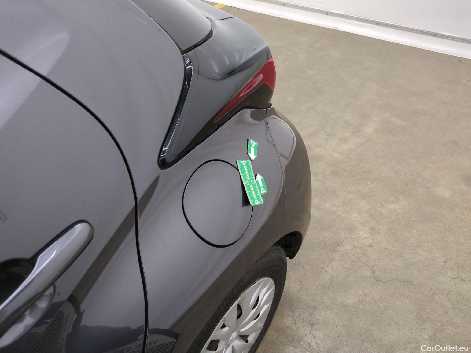  Toyota  Yaris TOYOTA  Hybride / 2019 / 5P / Berline Hybride 116h France Business #11