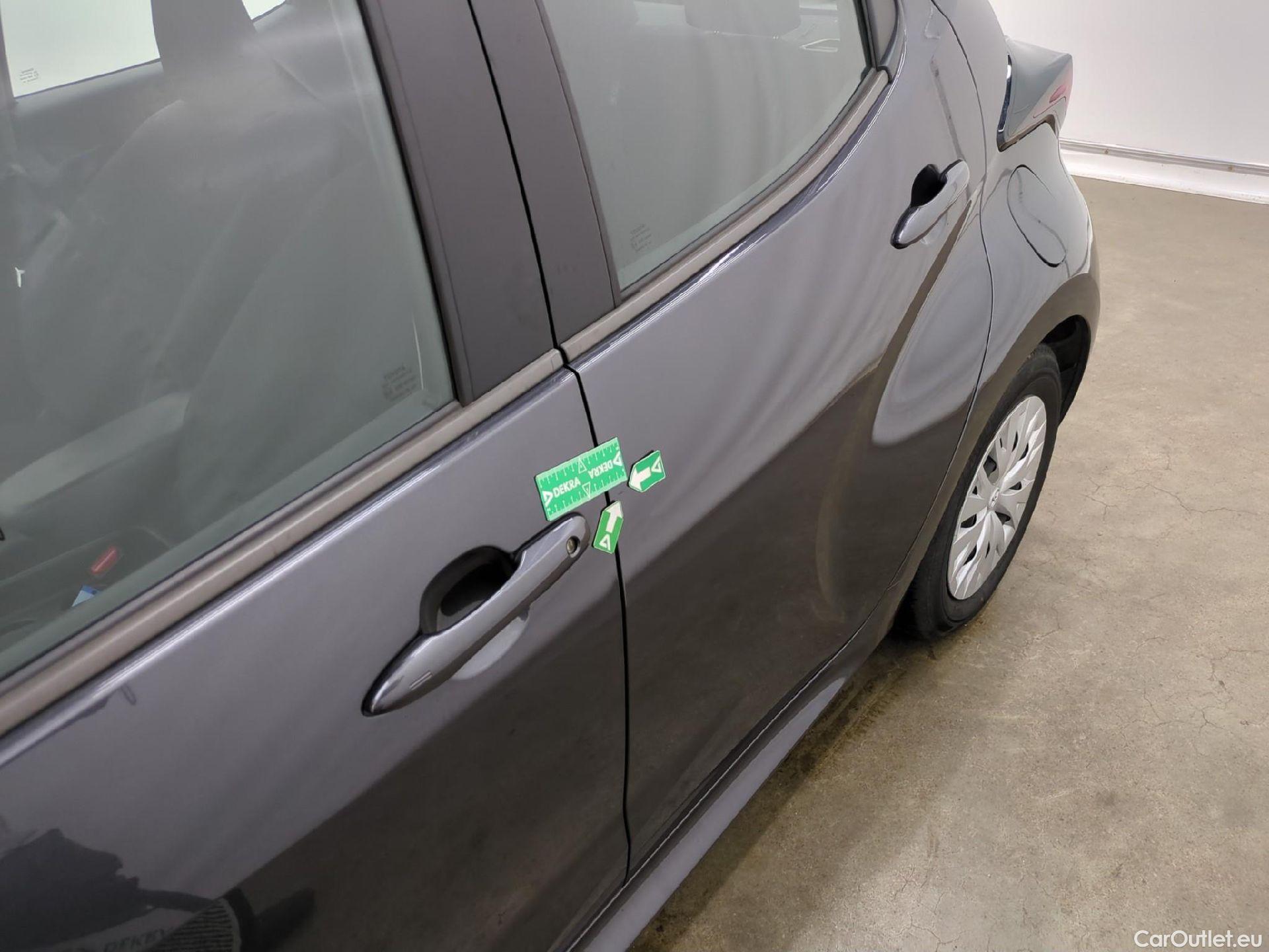  Toyota  Yaris TOYOTA  Hybride / 2019 / 5P / Berline Hybride 116h France Business #8