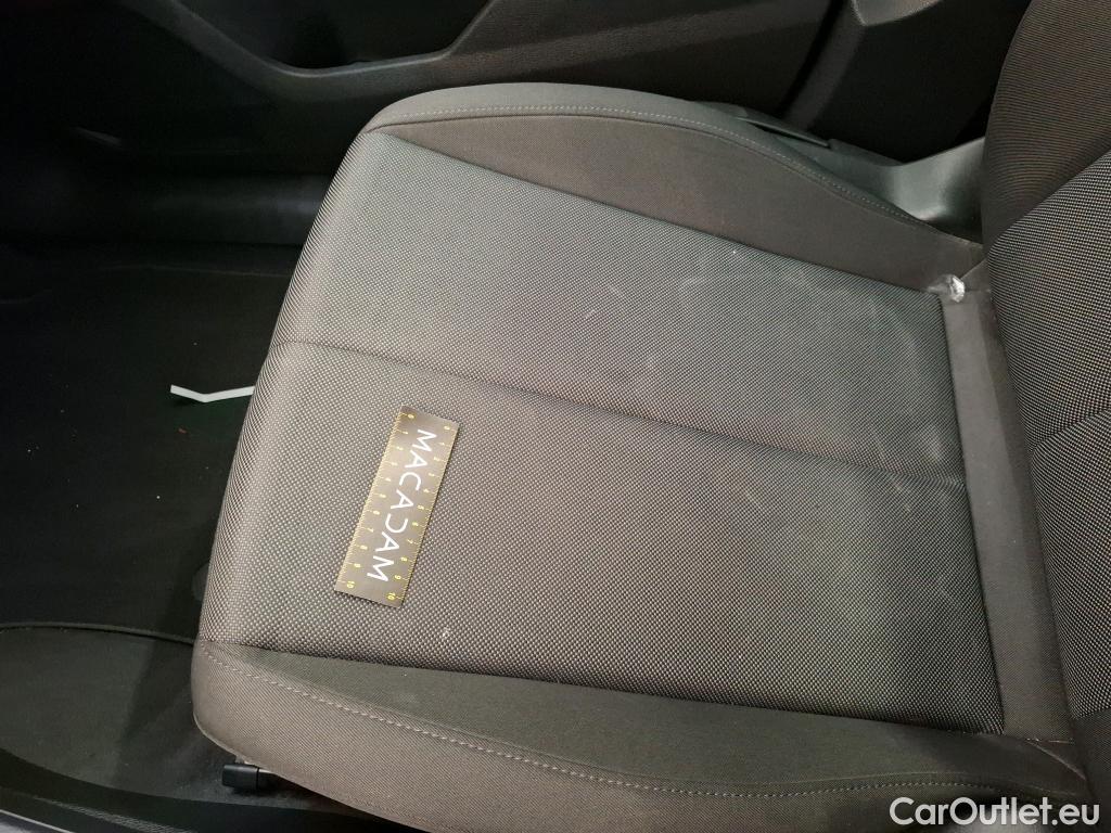  Audi  Q3 AUDI  / 2018 / 5P / SUV 2.0 35 TDI 150 S TRONIC BUSINESS LINE #5